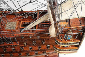 کشتی دکوری چوبی فرانسوی